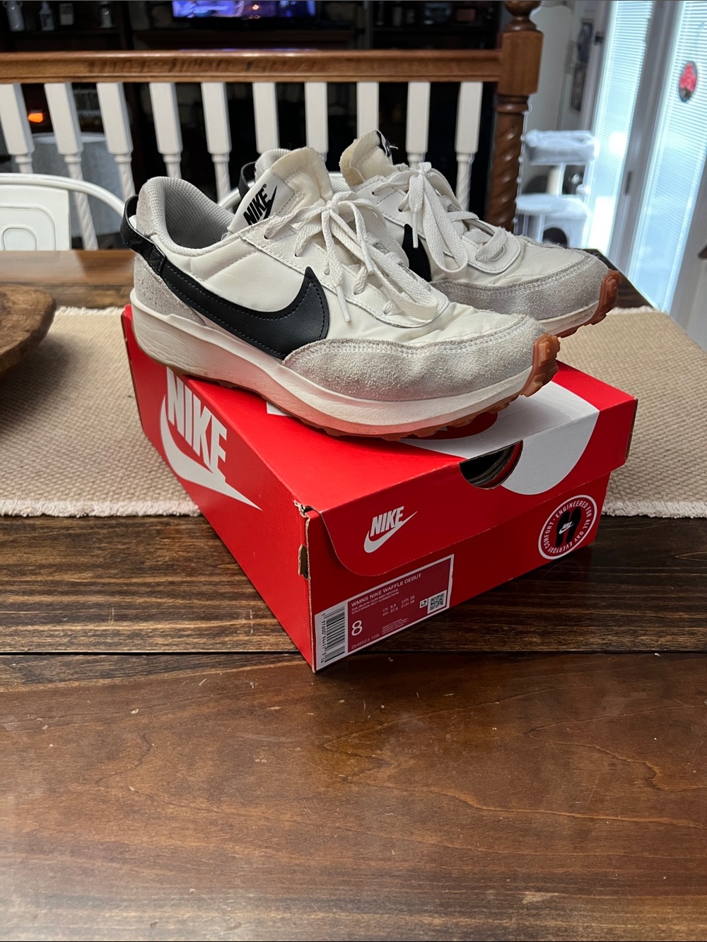 Womens Nike waffle debut size 8